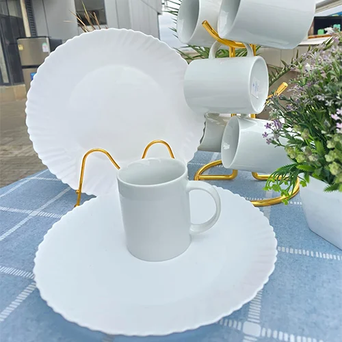 Classic Ceramic Dinner Set (12 Piece)